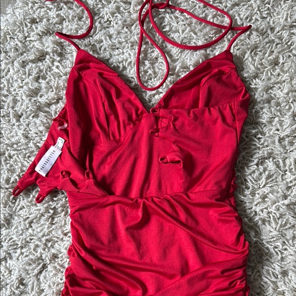 Elegant Red Ruched Dress - Picture 3 of 7